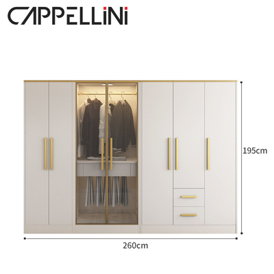 Vestuário do armazenamento do quarto de Multispace com a porta articulada espelho